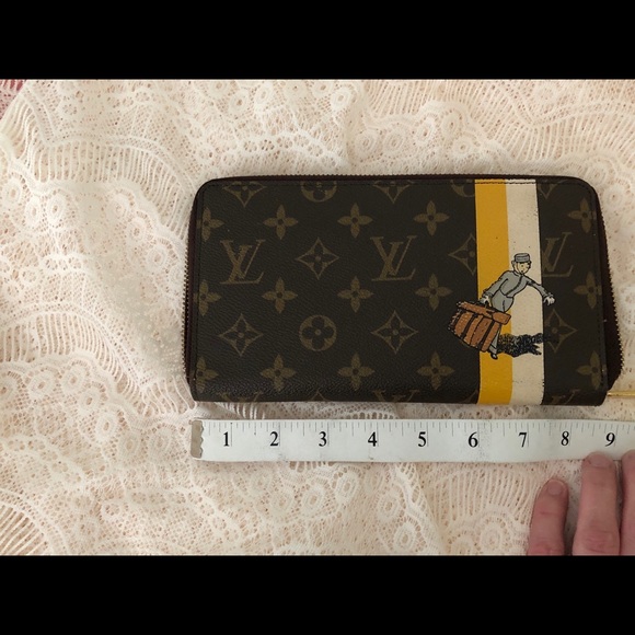 Handbags - Brown Synthetics Leather Wallet